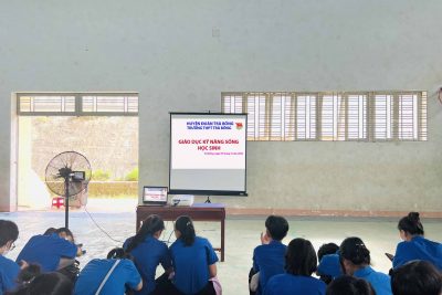 Tập huấn “Trang bị kỹ năng sống cho đoàn viên, thanh niên học sinh”, năm học 2021 – 2022